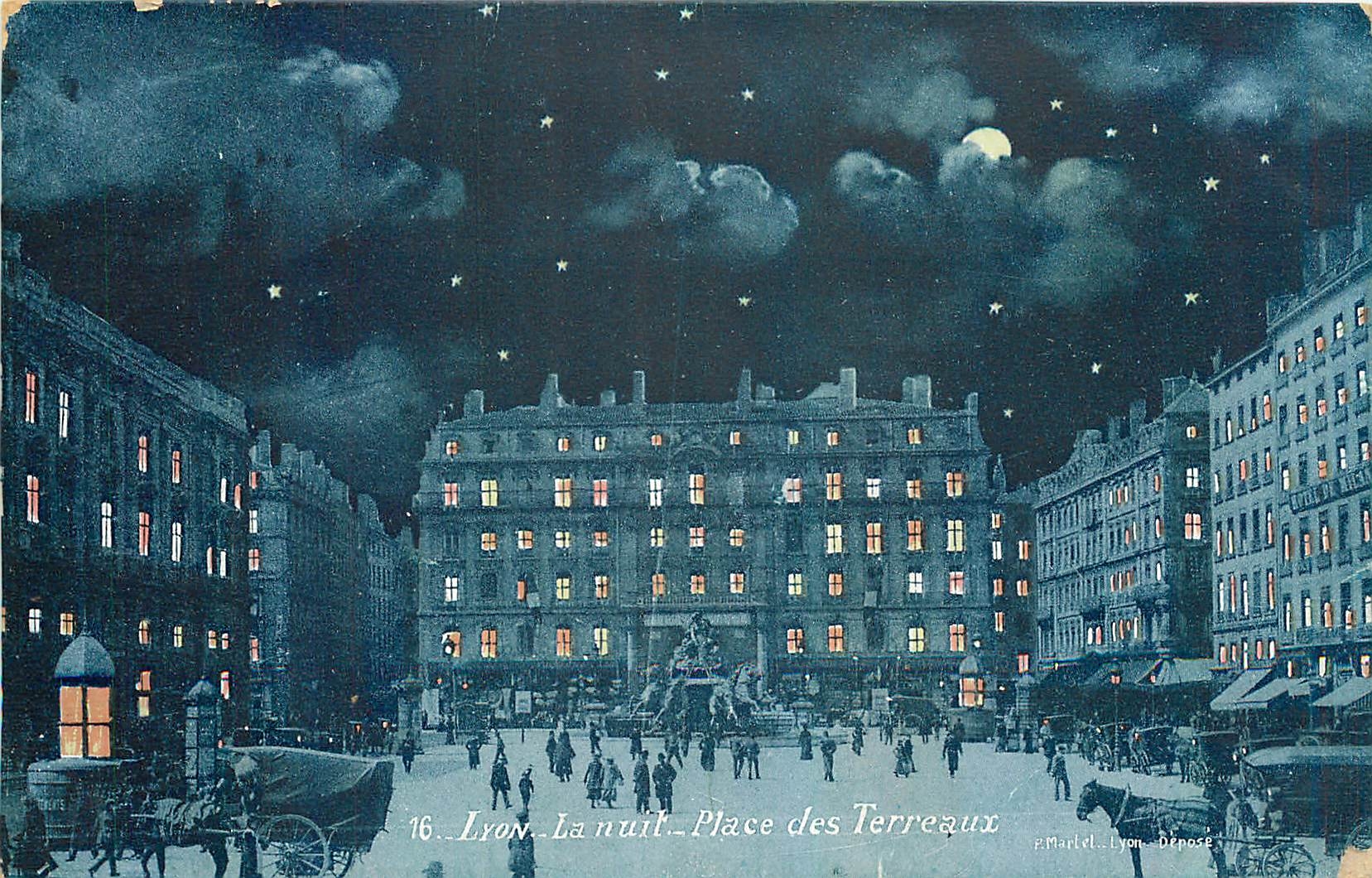 Lyon - La nuit - Place des Terreaux — p. Marlet, Lyon, Déposé