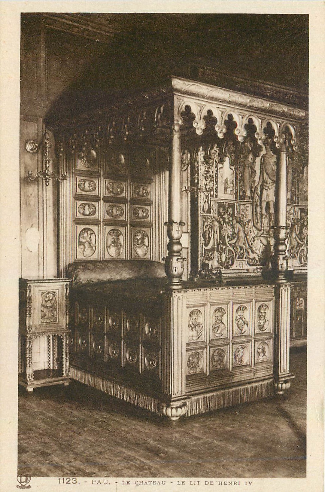CPA Pau Le Chateau Le Lit de Henri IV 
