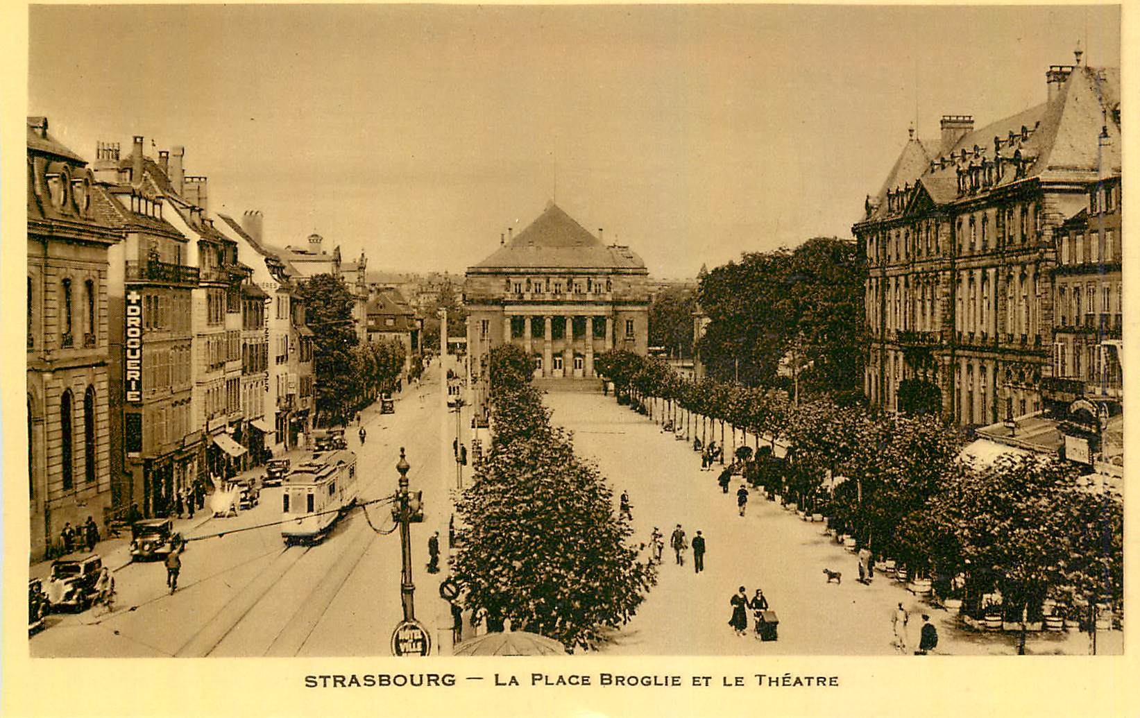 CPA Strasbourg La Place Broglie et le Theatre Tramway