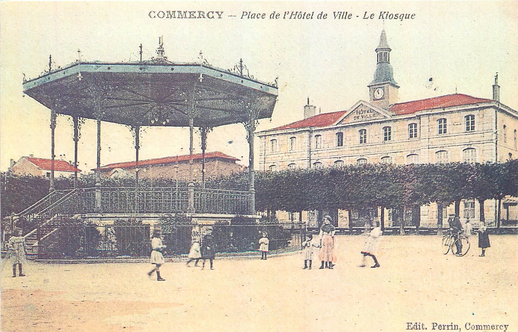 REPRO Commercy Place de l'Hotel de Ville Le Kiosque 