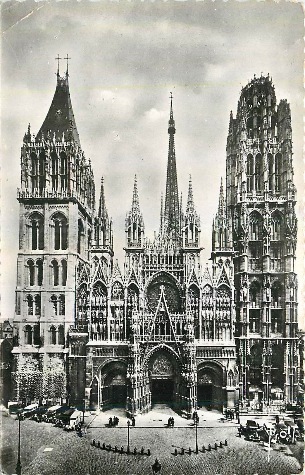 CPM Rouen Seine Maritime La Cathedrale Notre Dame 