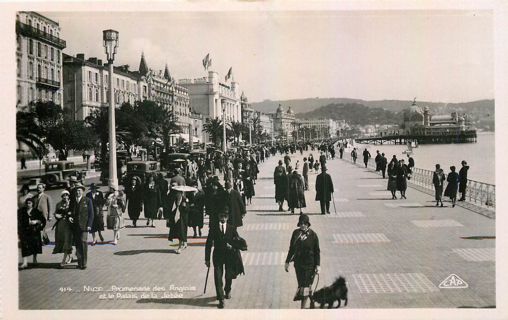 CPA Nice Promenade des Anglais et le Palais de la Jetee 