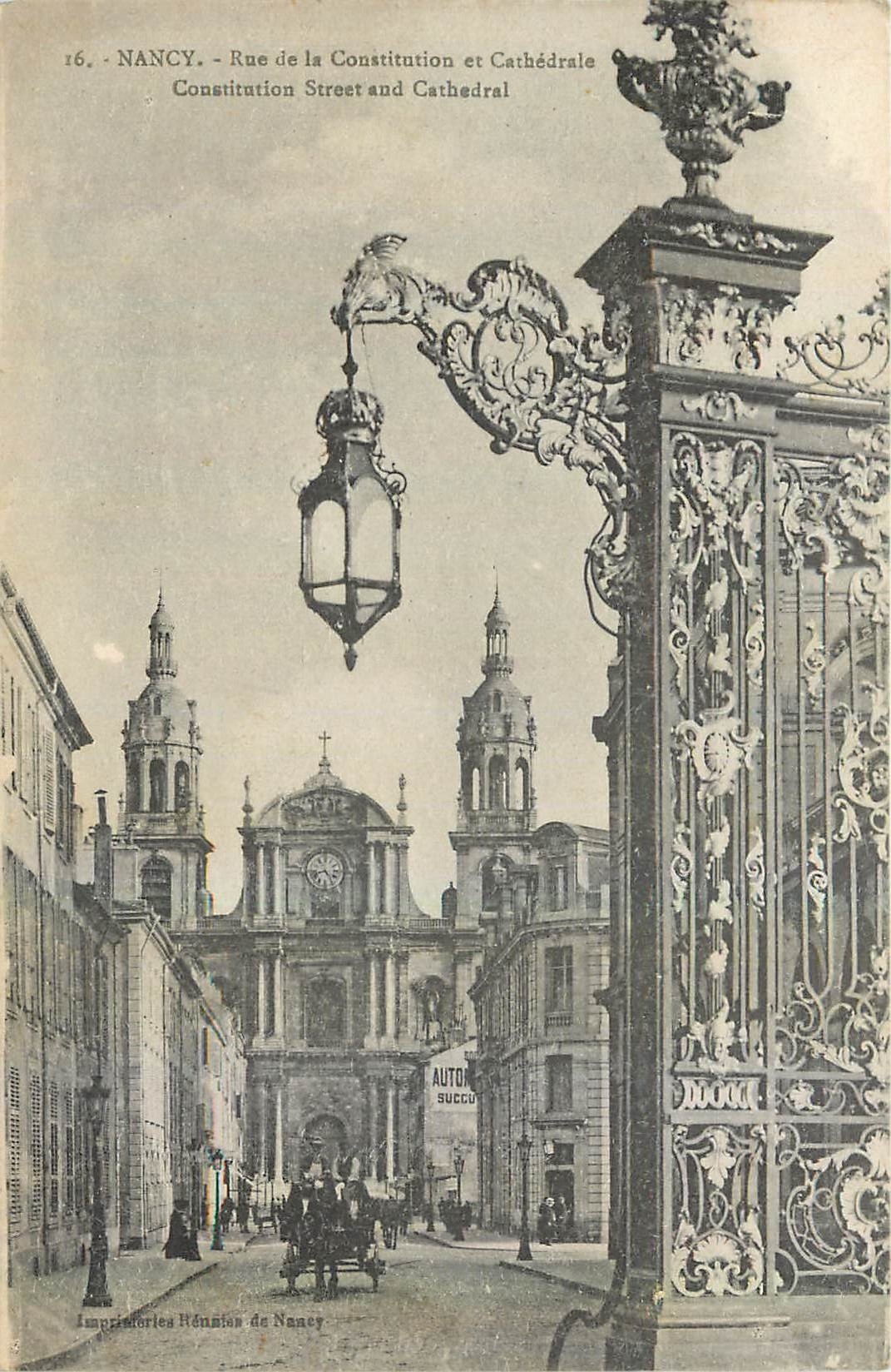 CPA Nancy Rue de la Constitution et Cathedrale 