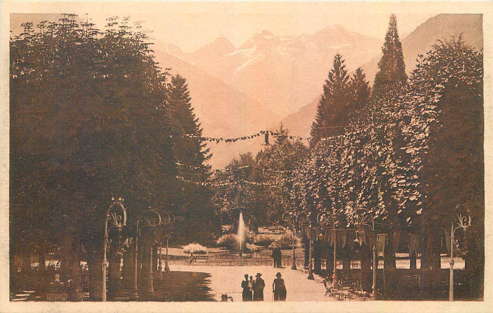CPA Luchon Le Parc et le Port de Venasque vus du Casino 