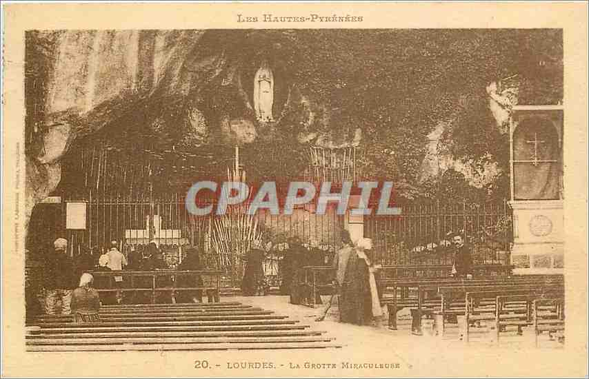 CPA Lourdes La Grotte Miraculeuse 