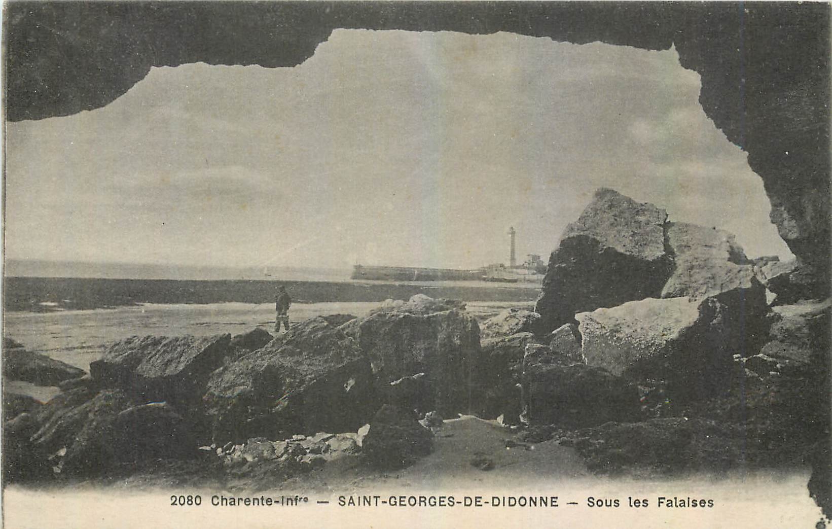 CPA Saint Georges de Didonne Sous les Falaises 