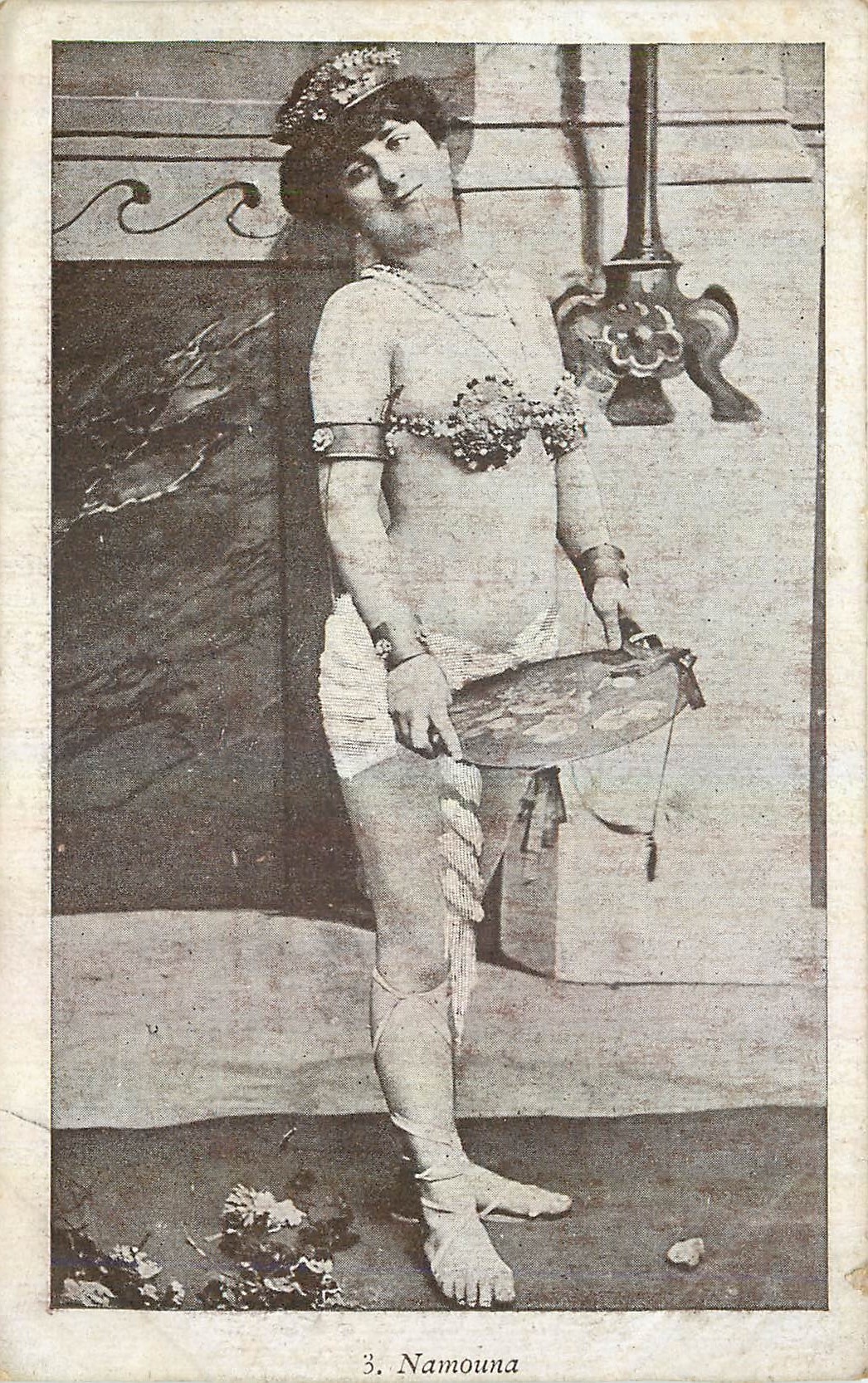 Namouna — danseuse exotique — série 3