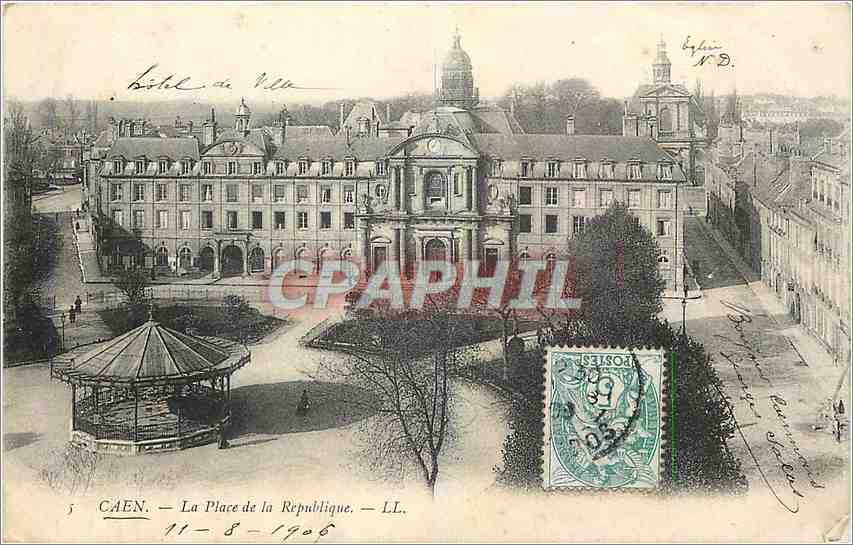 CPA Caen La Place de la Republique 