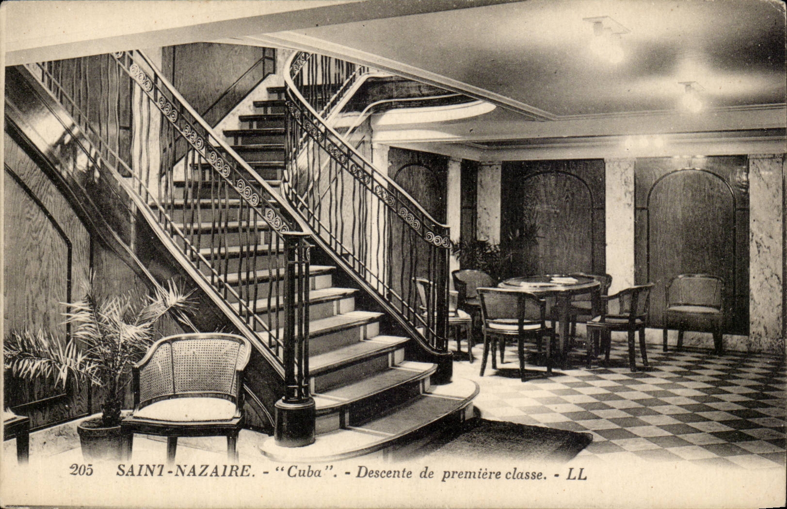 Steamer-Boat-Paquebot- Saint-Nazaire 'Cuba' Descente de premiere classe- CPA