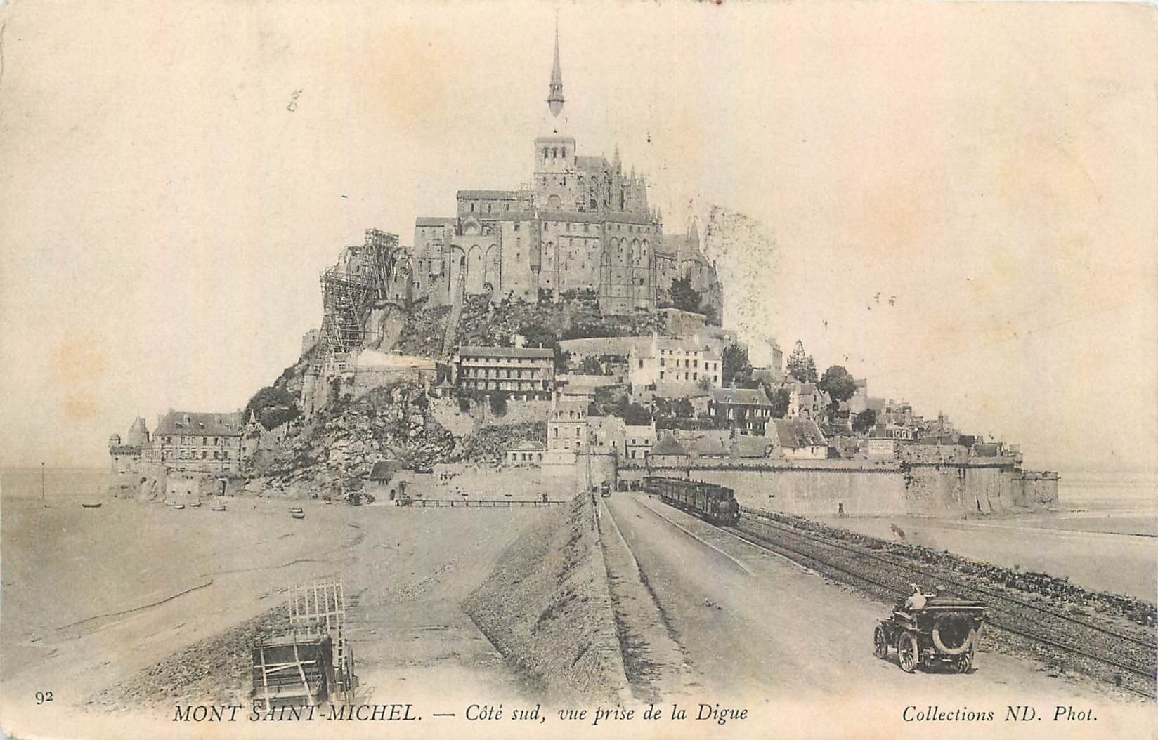 CPA Mont Saint Michel Cote sud vue prise de la Digue Train