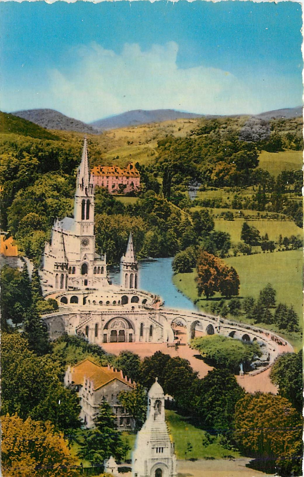 CPA Lourdes Monument Interallie 