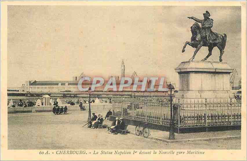 Cherbourg — La Statue Napoléon Ier devant la Nouvelle gare Maritime — Édition Becquemin, n° 60 A