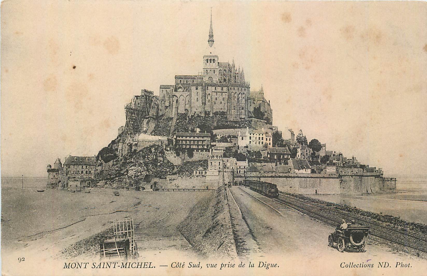 CPA Mont Saint Michel Cote Sud vue prise de la Digue Train