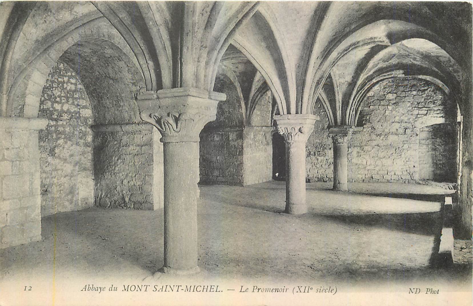 CPA Abbaye du Mont Saint Michel La Promenoir 