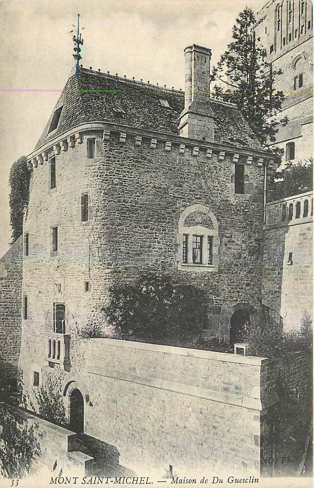 CPA Mont Saint Michel Maison de Du Gueselin 