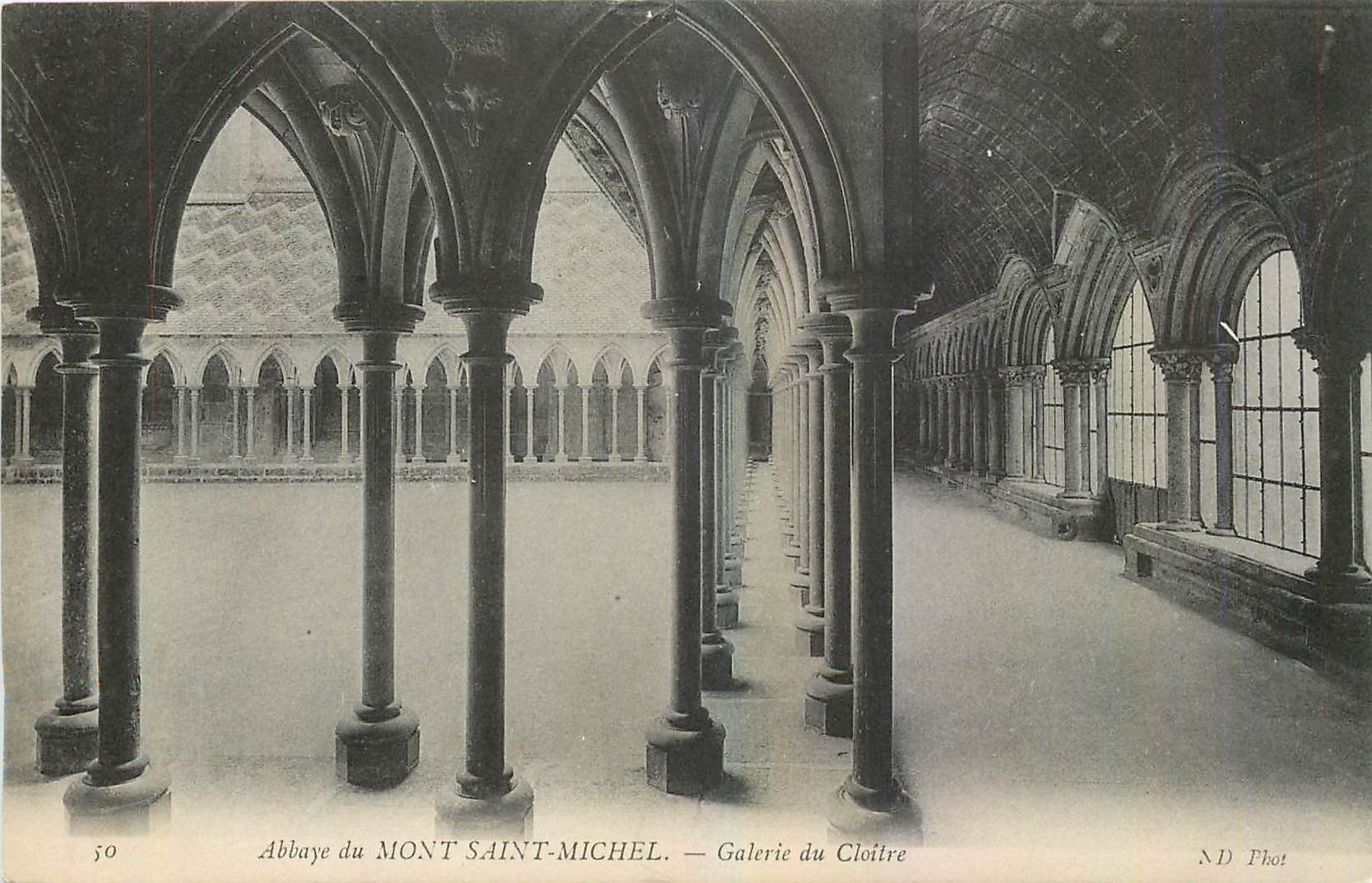 Abbaye du MONT-SAINT-MICHEL — Galerie du Cloître — ND Phot