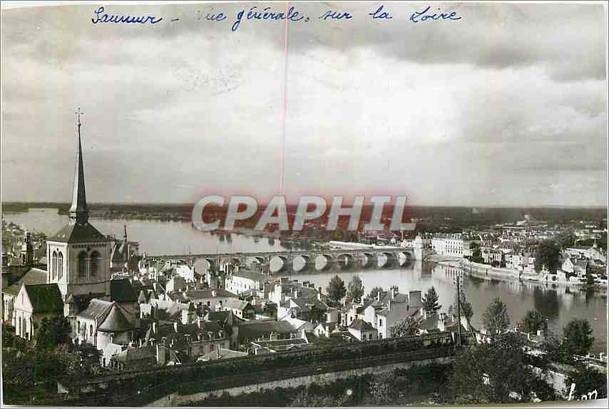 CPM Saumur Vue generale sur la Loire 