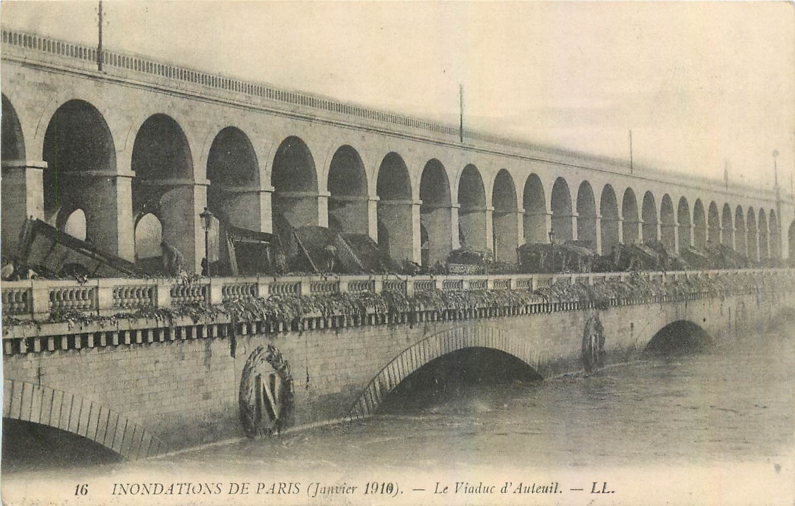 CPA Inondations de Paris Le Viaduc d'Auteuil 