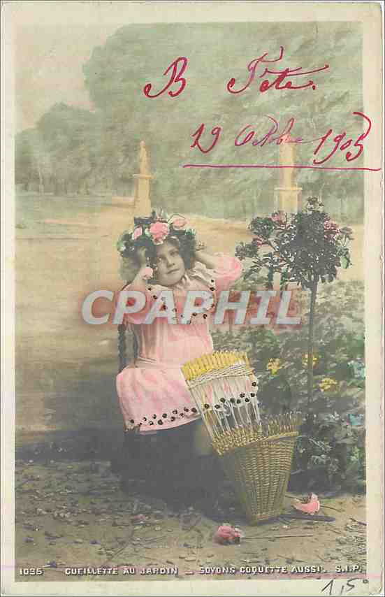 CPA Enfant cueillette du jardin
