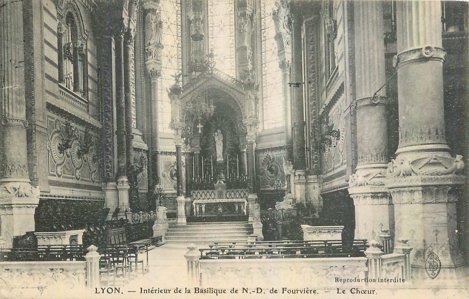 CPA Lyon Interieur de la Basilique de ND de Fourviere 
