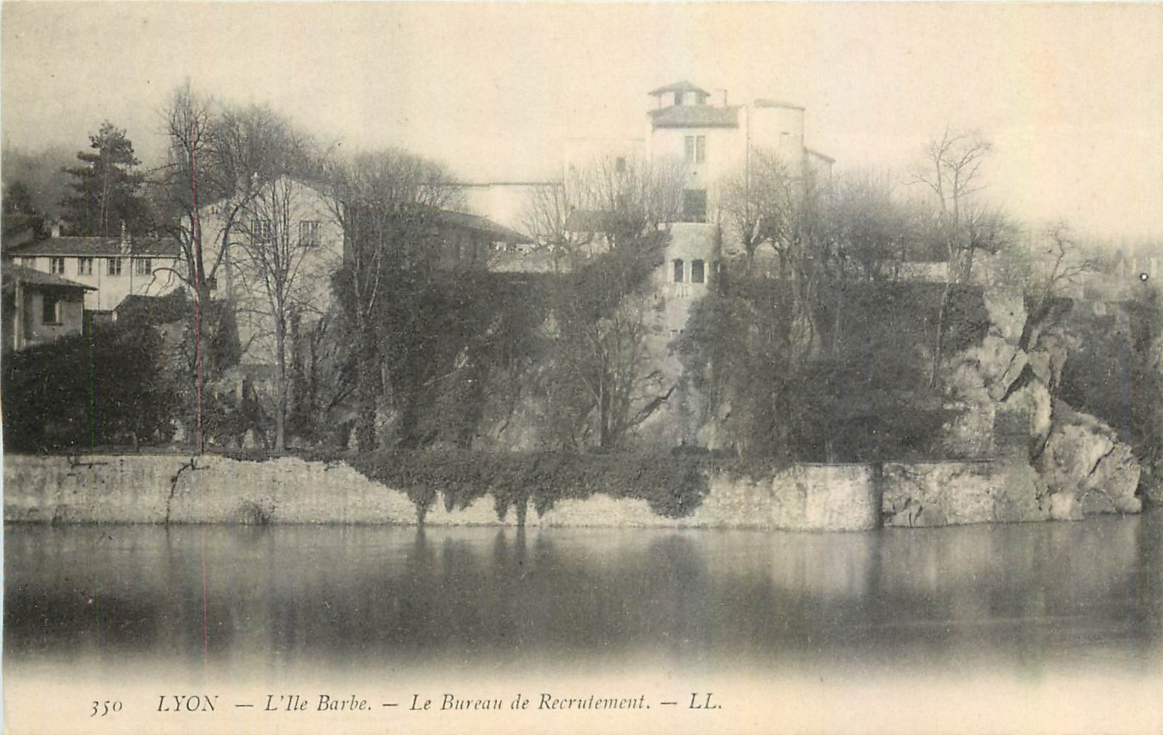 CPA Lyon L'lle Barbe Le Bureau de Recrutement 