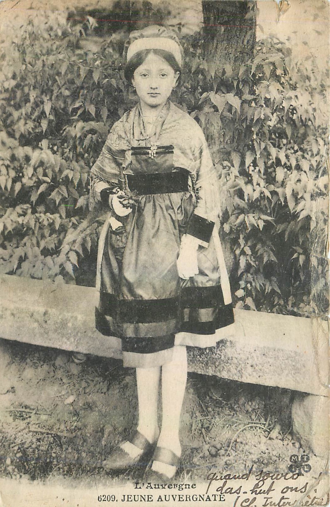 CPA L'Auvergne Jeune Auvergnate