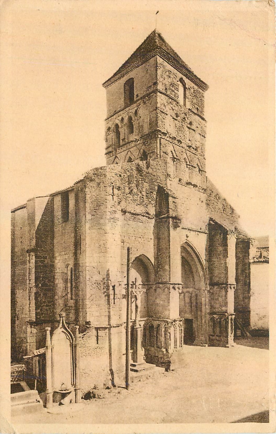 CPA Aire sur Adour Landes Eglise Sainte Quitterie 
