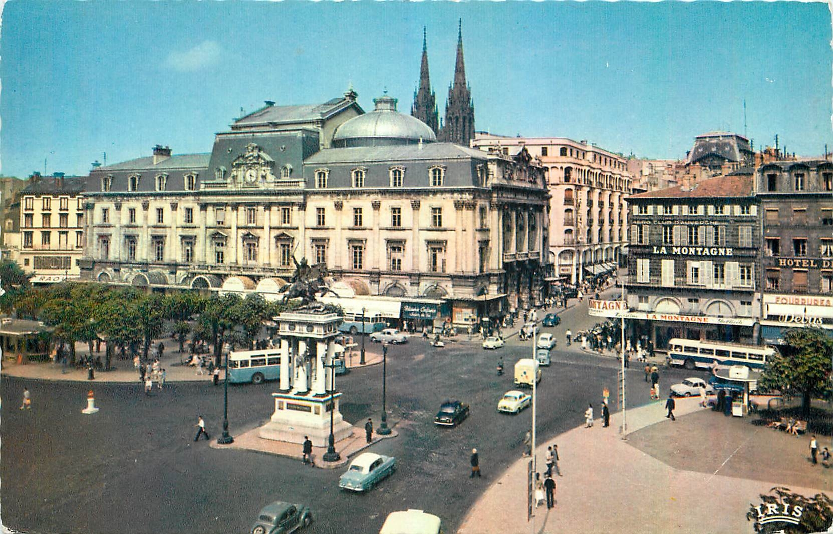 CPM Clermont Ferrand Place de Jaude le Theatre et la Cathedrale 