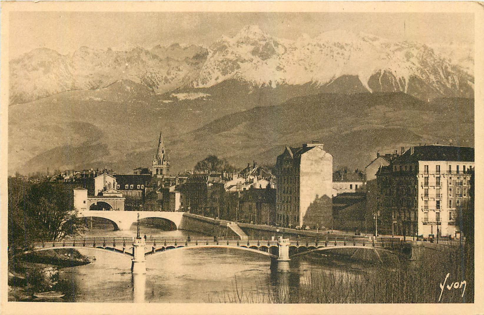 CPA Grenoble Isere Les Ponts sur l'Isere et la Chaine des Alpes 