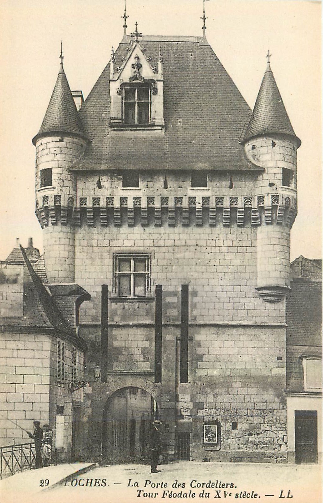 CPA Loches La Porte des Cordeliers Tour Feodale du XV 