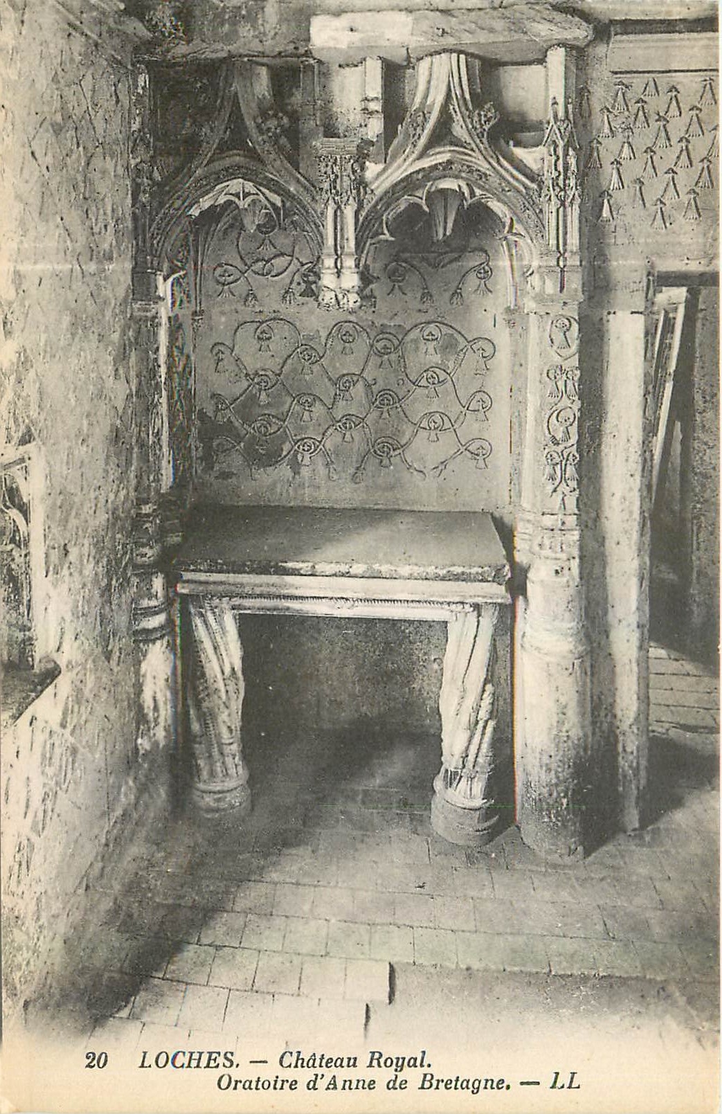 CPA Loches Chateau Royal Oratoire d'Anne de Bretagne 