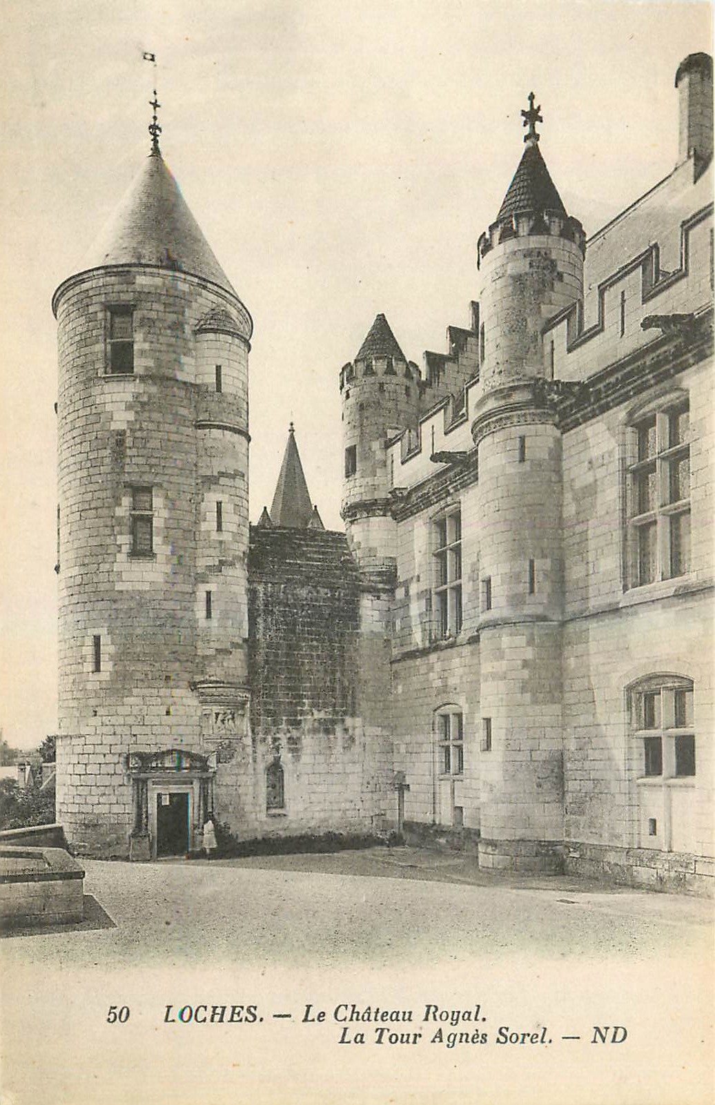 CPA Loches Le Chateau Royal La Tour Agnes Sorel 