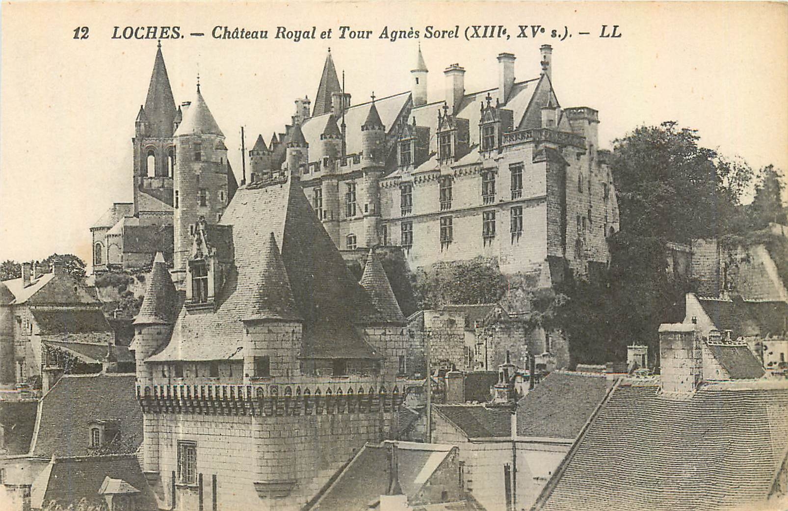 CPA Loches Chateau Royal et Tour Agnes Sorel 