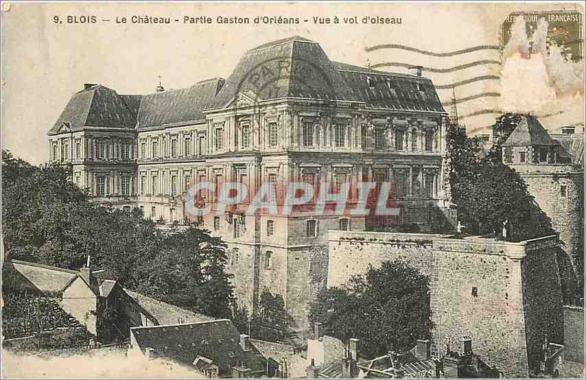 CPA Blois Le Chateau Partie Gaston d'Orleans Vue a vol d'oiseau 