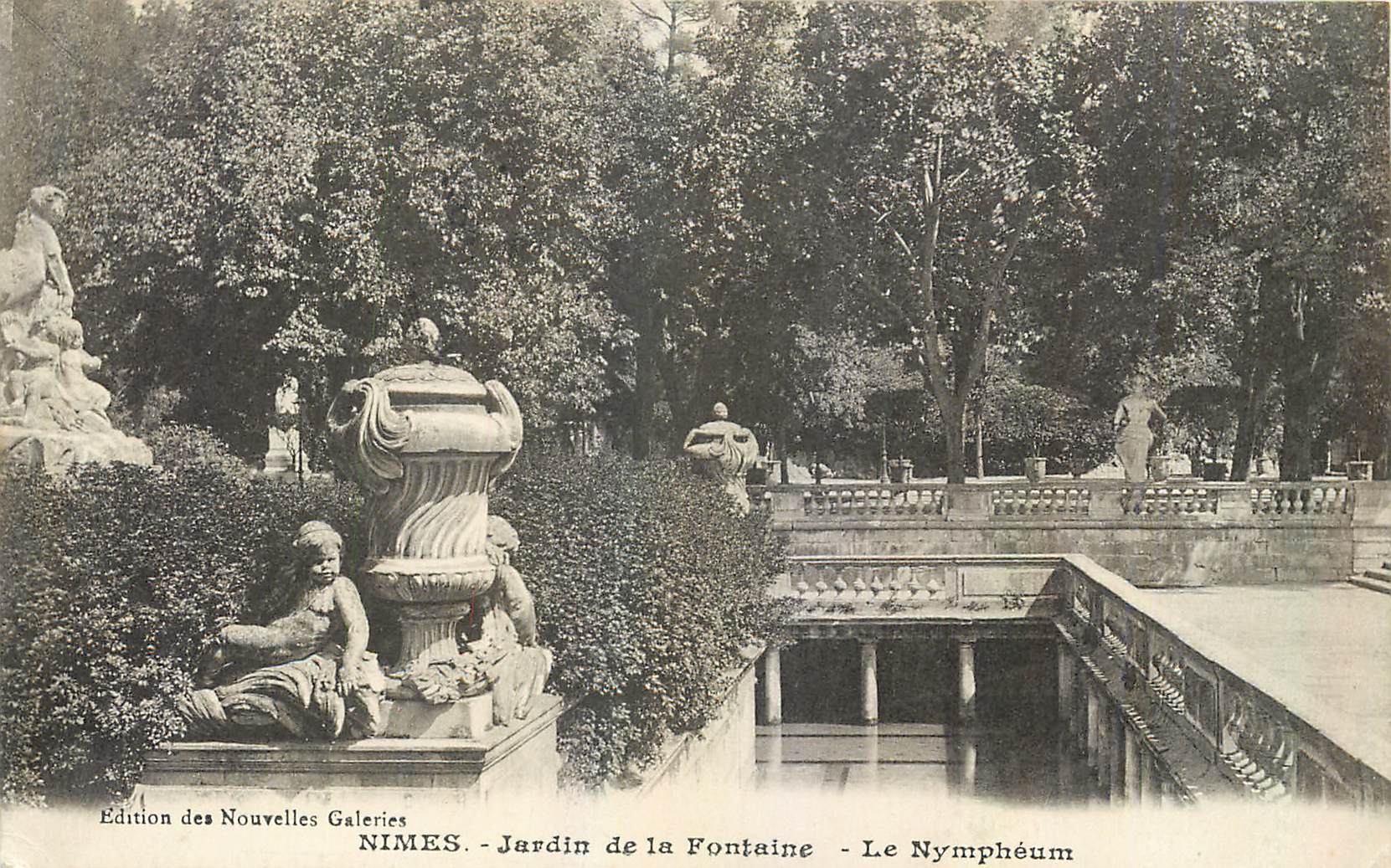 CPA Nimes Jardin de la Fontaine Le Nympheum 