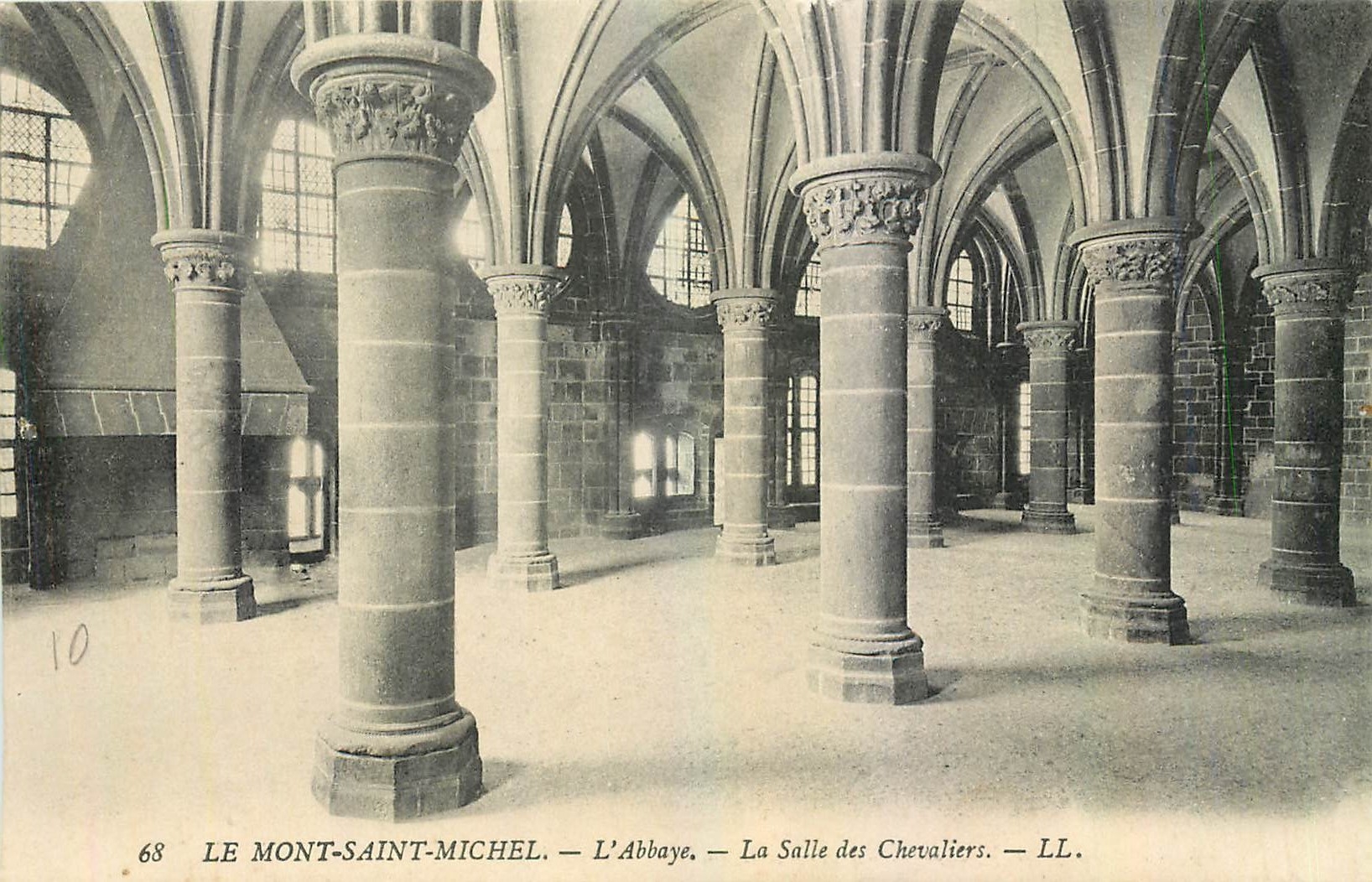 Le Mont-Saint-Michel — L'Abbaye — La Salle des Chevaliers — LL. — n°68