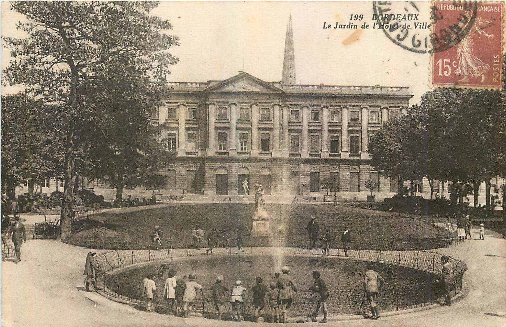 CPA Bordeaux Le Jardin de l'Hotel de Ville 
