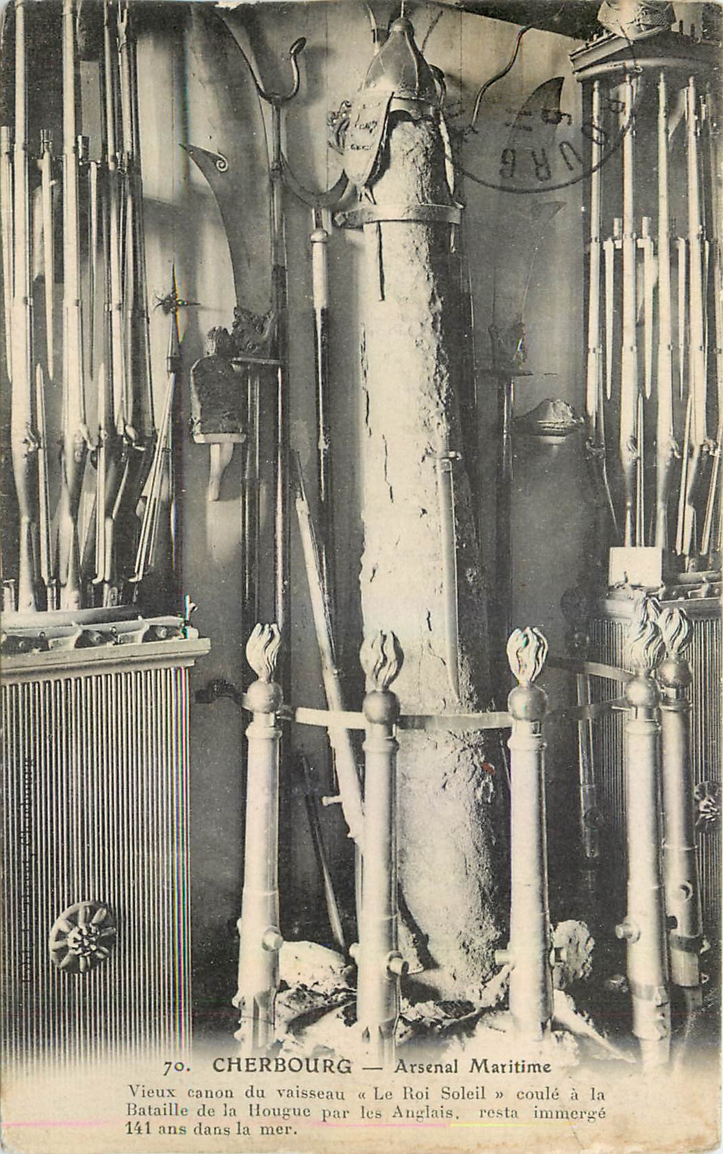 CPA Cherbourg Arsenal Maritime Vieux canon du vaisseau Le Roi Soleil