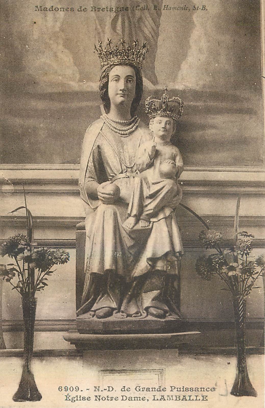 CPA ND de Grande Puissance Eglise Notre Dame Lamballe 
