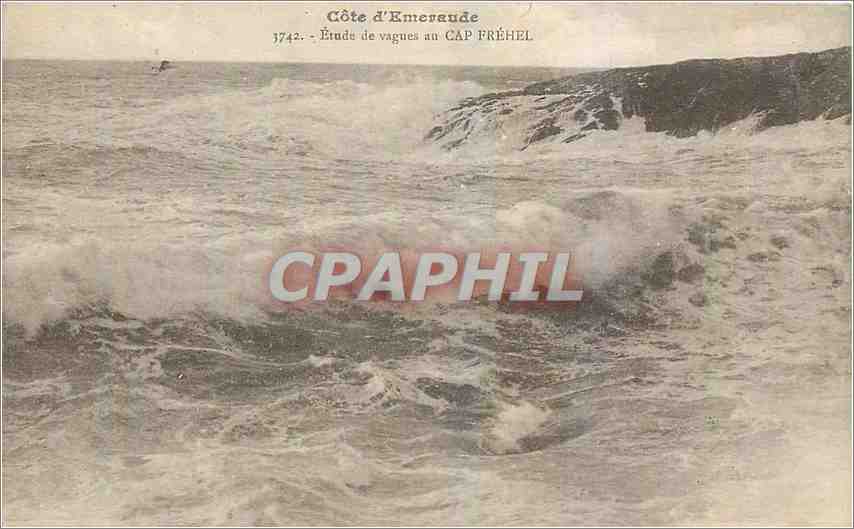 CPA Cote d'Emeraude Etude de vagues au Cap Frehel 
