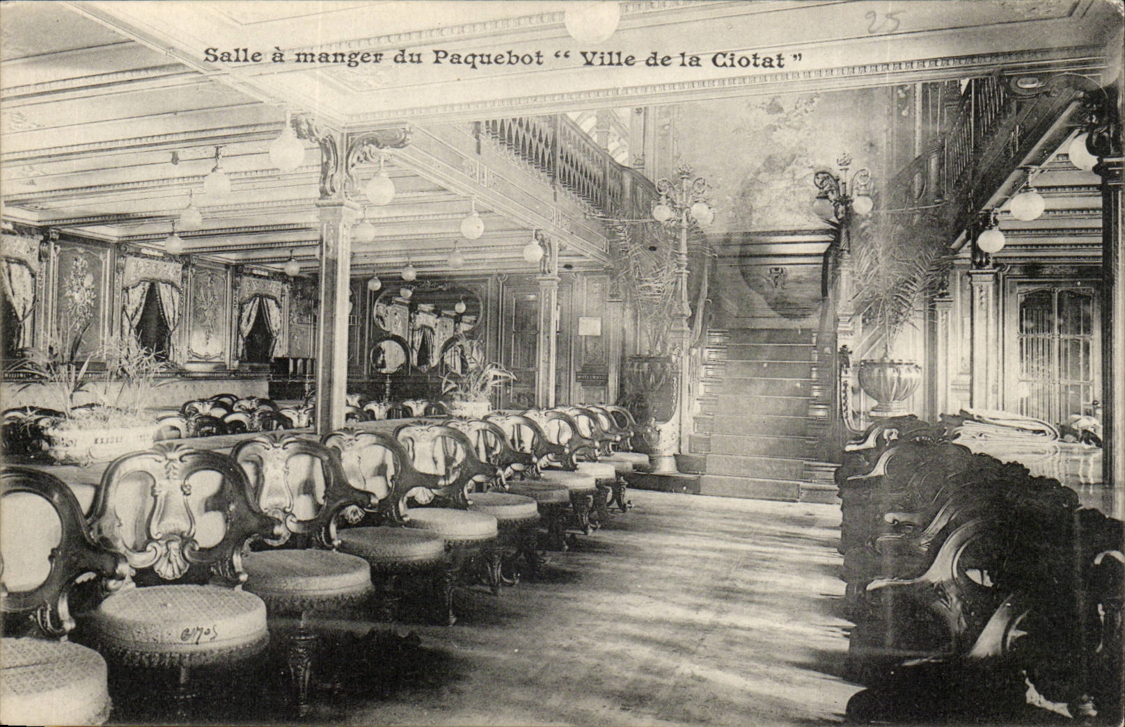 Steamer-Paquebot-Boat-Bateau- Salle a Manger du Paquebot 'Ville de la Ciotal'-CPA