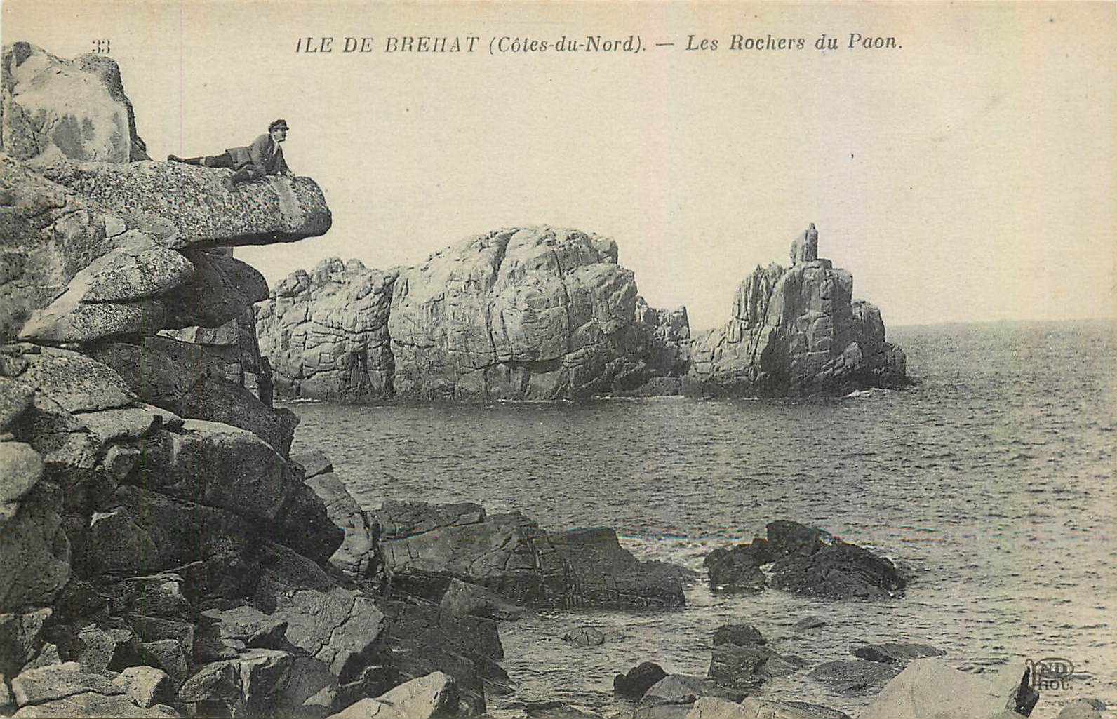 CPA Ile de Brehat Cotes du Nord Les Rochers du Paon 
