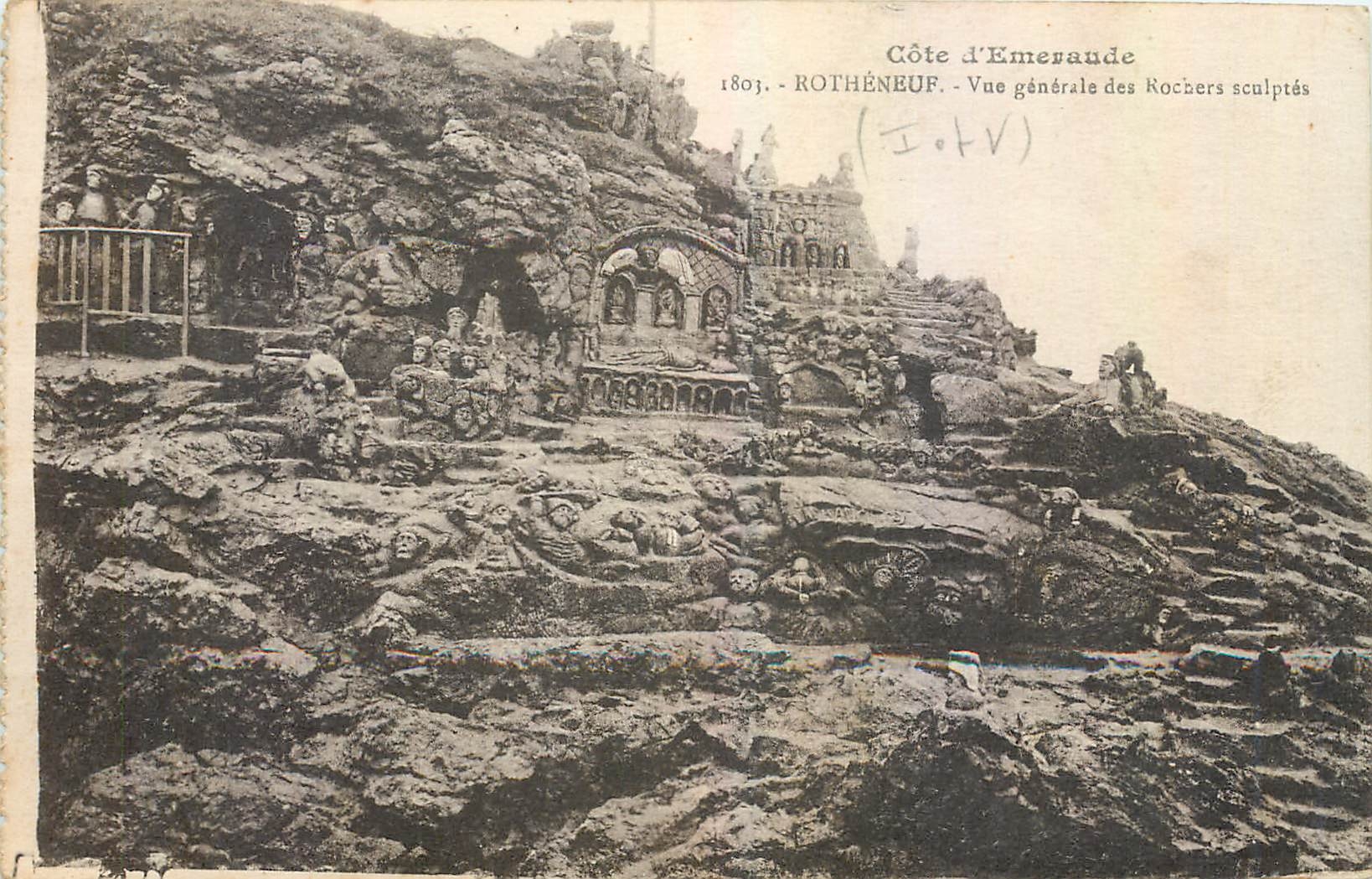 Côte d'Émeraude - Vue générale des Rochers sculptés - ROTHÉNEUF