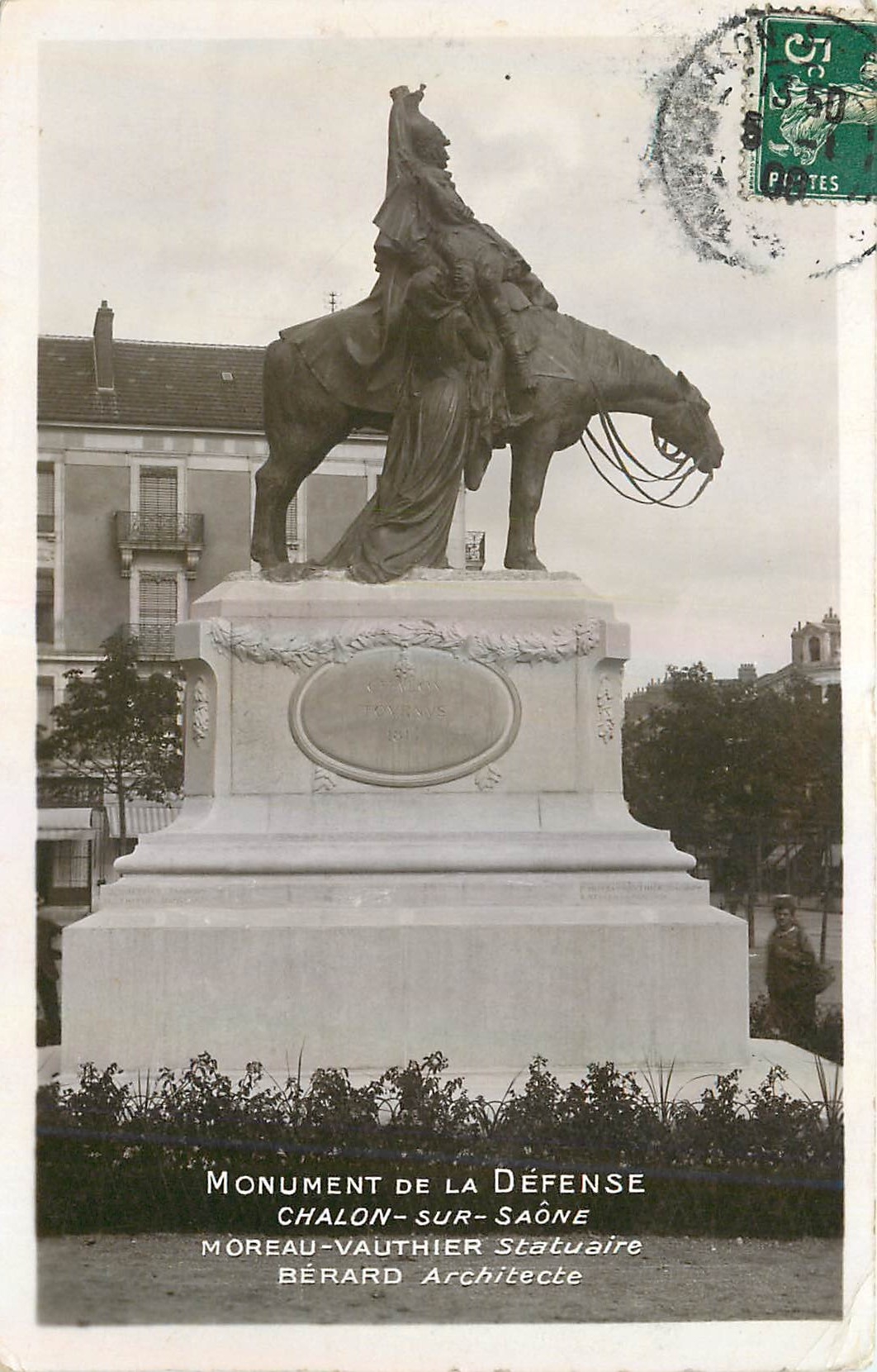 CPA Monument de la Defense Chalon sur Saone Moreau Vauthier Statuaire Berard Architecte 