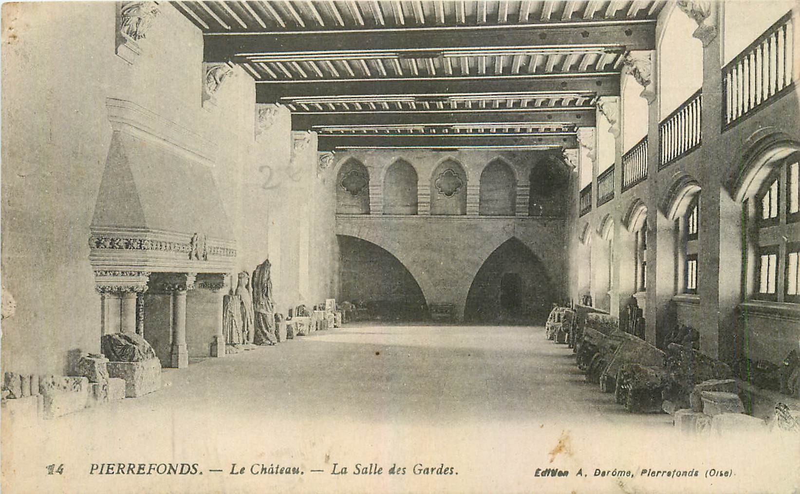 CPA Pierrefonds Le Chateau La Salle des Gardes 