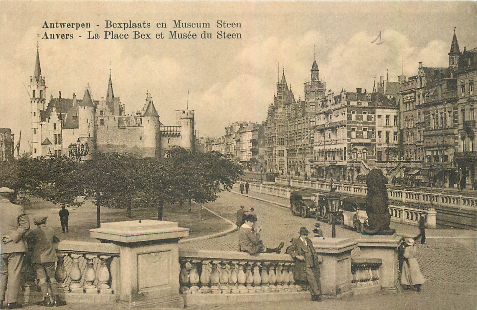 CPA Anvers La Place Bez et Musee du Steen 
