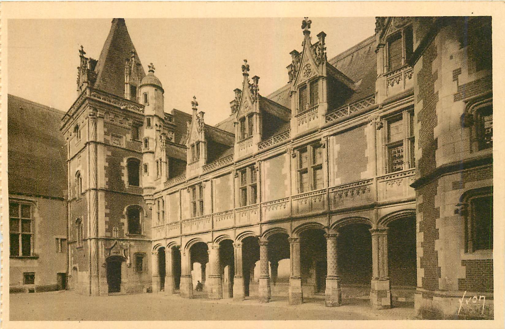 CPA Chateau de Blois Loir et Cher Facade interieure Louis XII 