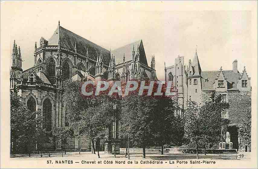 CPA Nantes Chevet et Cote Nord de la Cathedrale 