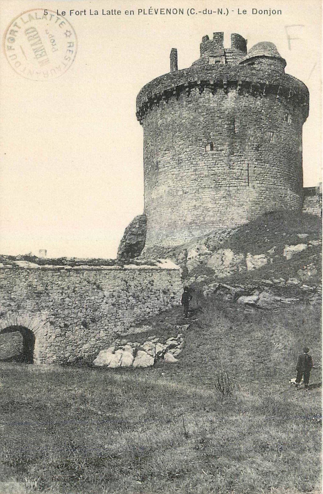 CPA Le Fort La Latte en Plevenon C du N Le Donjon 