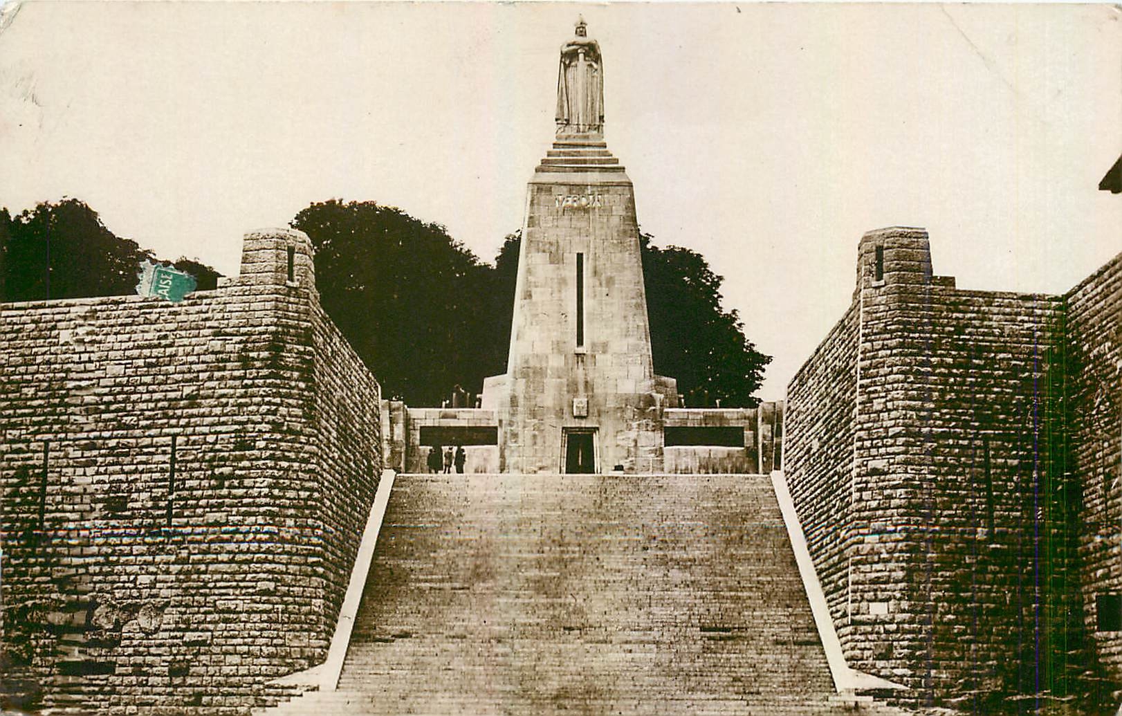 Verdun — Denkmal für den Sieg und die Soldaten von Verdun — Verlag JERPU